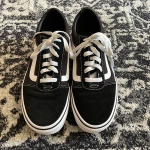 Vans Ward Lo Suede Sneaker